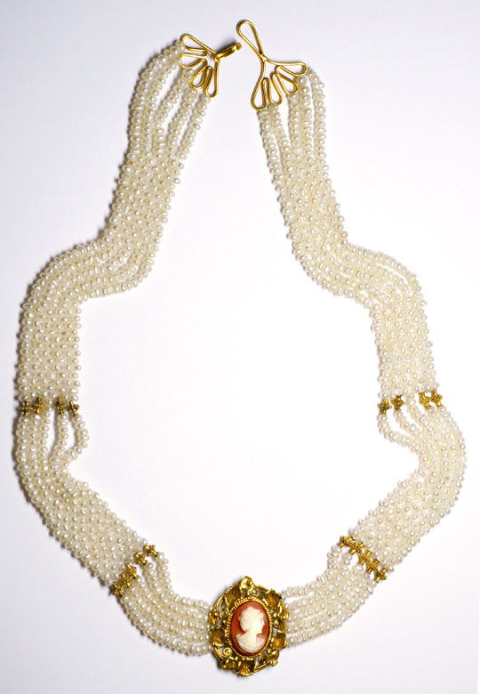 Foto 6 - Altes Gold-Collier mit Gemme und über 1200 Zucht-Perlen, S4044
